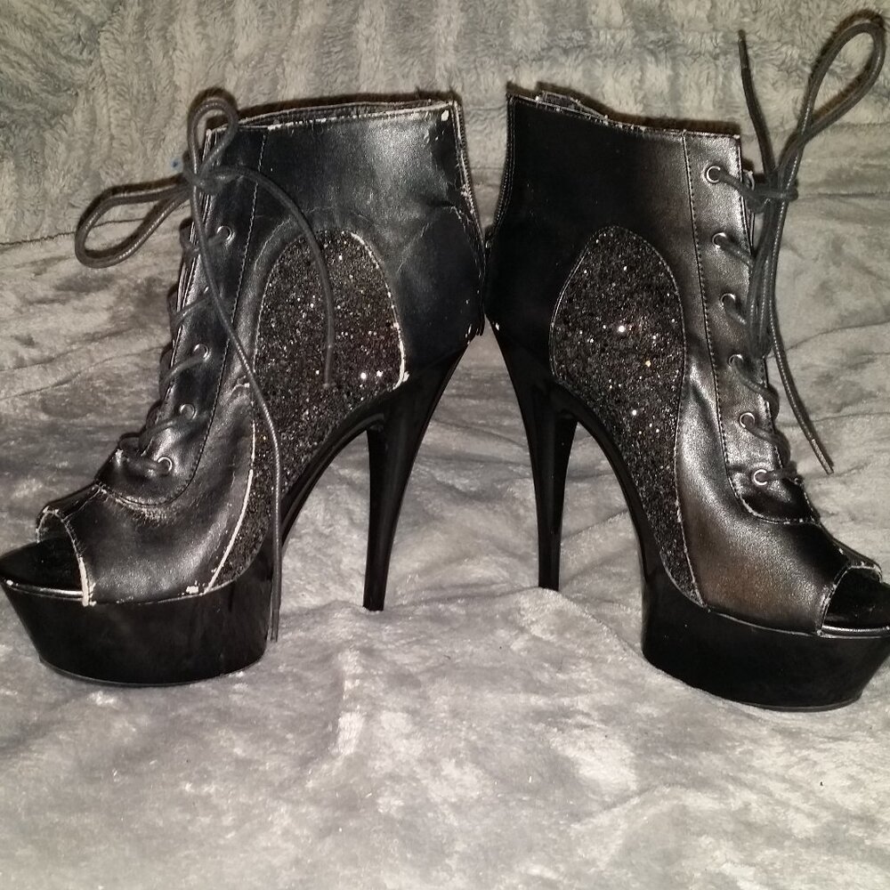 Ellie Shoes 609-Nicky 6" booty with glitter detail